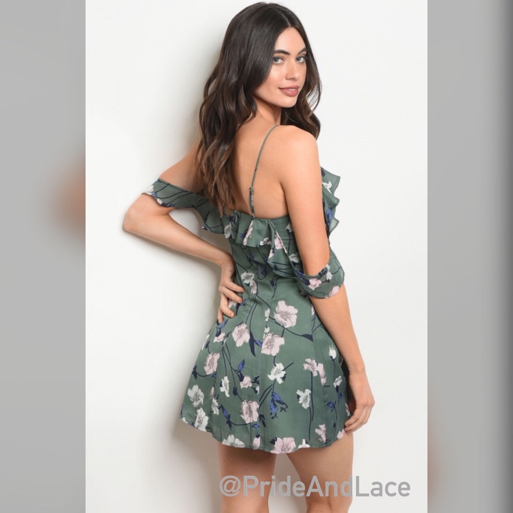 LAST 2️⃣ 💐 Green Floral Cold Shoulder Dress 💐 - Picture 2 of 2